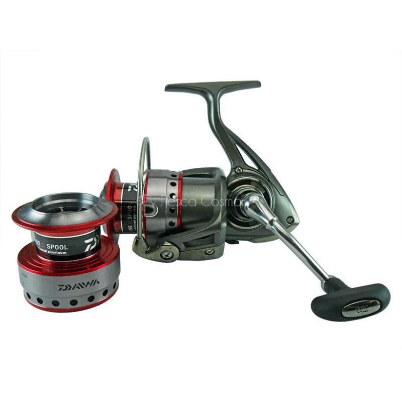 El carrete Daiwa Exceler X 4000 es muy suave y estéticamente precioso