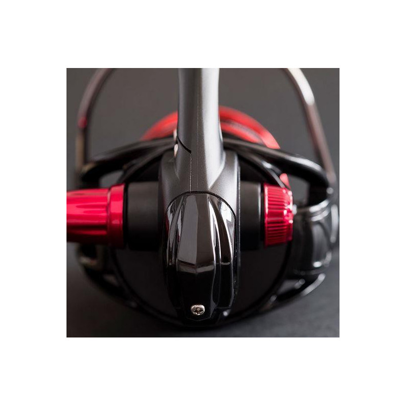 Carrete Cinnetic  Crafty black evolution 4000 CRBK