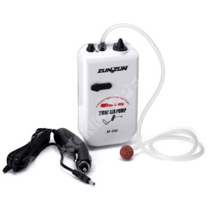Oxigenador Zun Zun AP-21 con el cable de mechero de coche y la piedra difusora