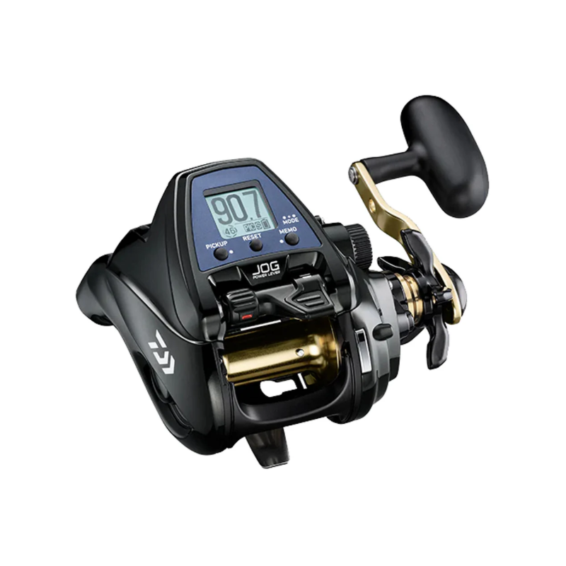 Carrete eléctrico Daiwa Tanacom 2024 500U con pantalla LCD digital de profundidad y palanca Jog Power Lever junto a la manivela