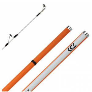 Caña Daiwa Proteus Surf desmontada en sus tres tramos, blank naranja con el tramo de puntera blanco 2