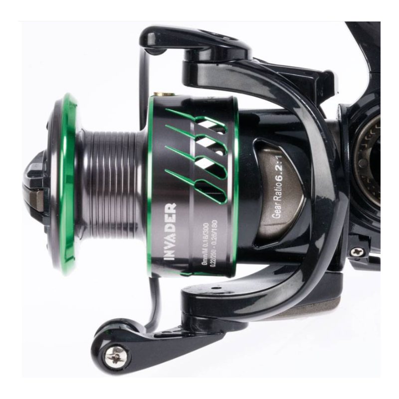 Bobina del Hart Invader 3000 con su capacidad impresa: 0,18 mm/300 m, 0,22 mm/250 m y 0,26 mm/180 m
