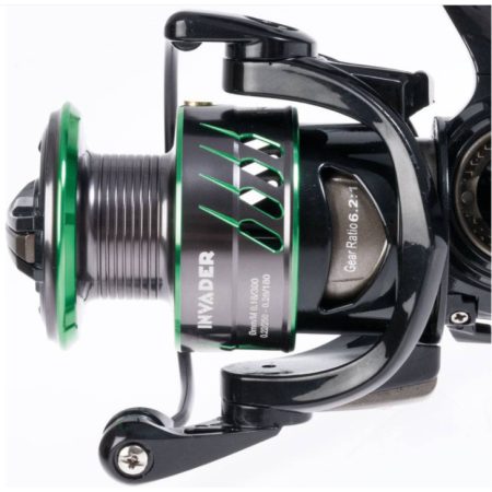 Bobina del Hart Invader 3000 con su capacidad impresa: 0,18 mm/300 m, 0,22 mm/250 m y 0,26 mm/180 m